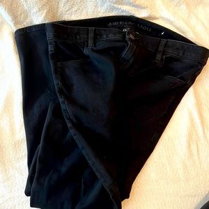 American Eagle black super hi-rise jeggings size 16 short